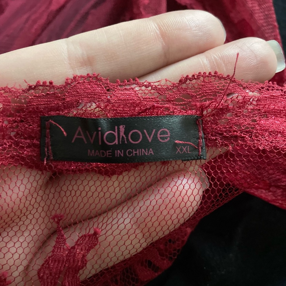 Red Lace Long Sleeve Lingerie Robe and Bodysuit Set - Picture 5 of 5
